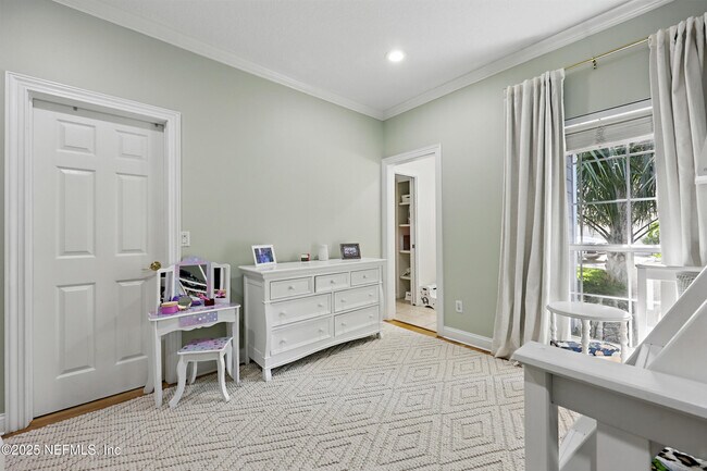 Building Photo - 24601 Deer Trace Dr