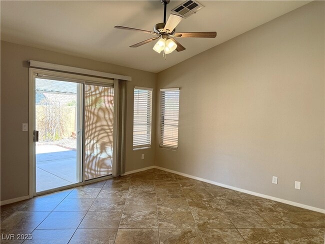 Building Photo - 1044 Thornfield Ln