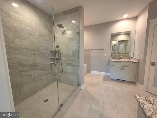 Building Photo - 94 Wolf Creek Cir