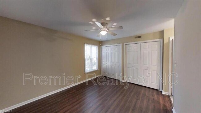 Building Photo - 1042 Rock Knoll Ct