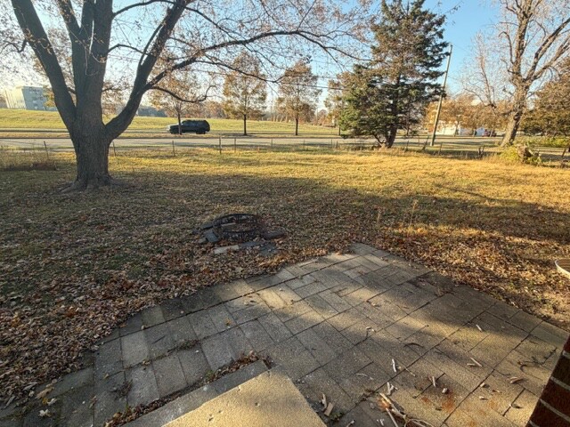 Building Photo - 10640 Penn Dr