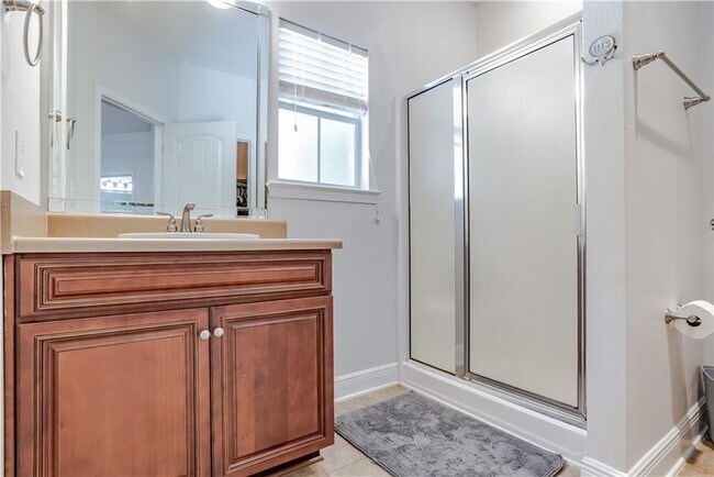 Building Photo - 10770 Hunters Cir W