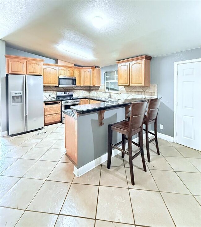 Building Photo - 11809 Garden Gate Dr