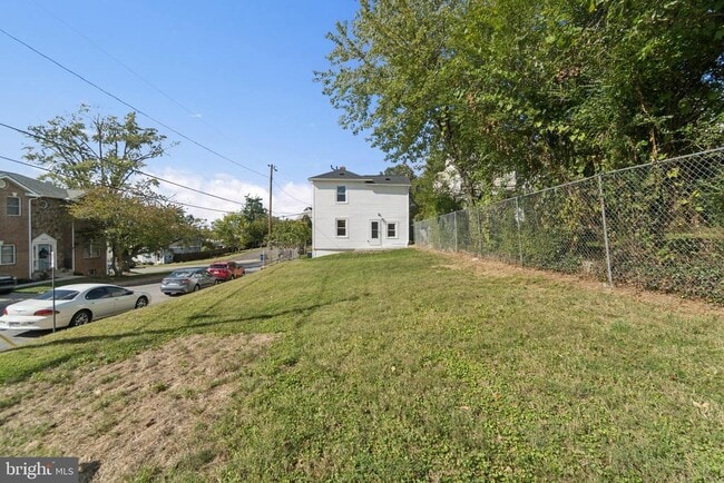 Building Photo - 4914 22nd St N