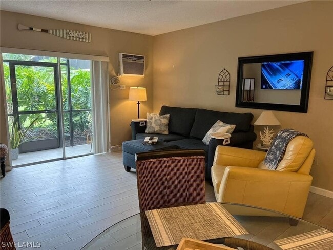 Building Photo - 87 N Collier Blvd