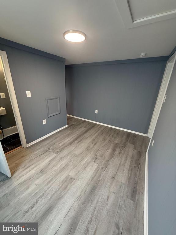 Building Photo - 122 W All Saints St