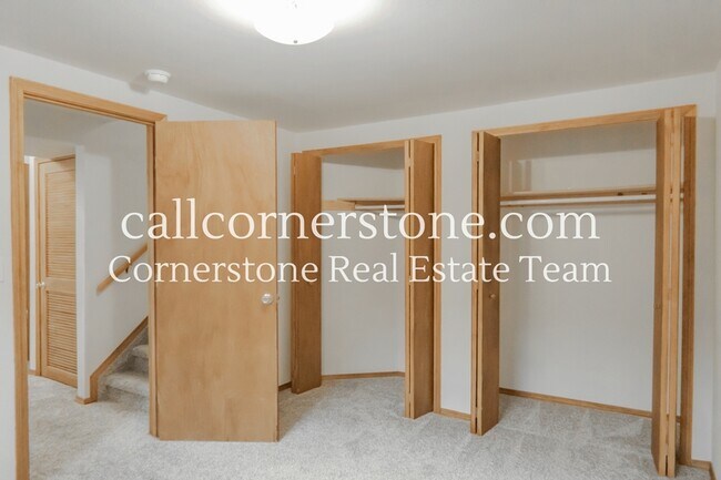 Building Photo - 6650 Chantilly Pl