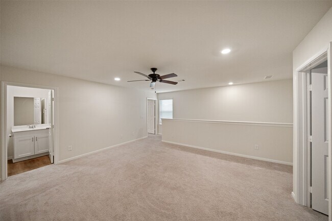 Building Photo - 14551 Maple Field Dr
