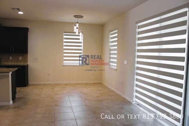 Building Photo - 33163 Sand Creek Dr