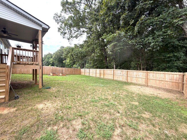 Building Photo - 750 Gleason Dr