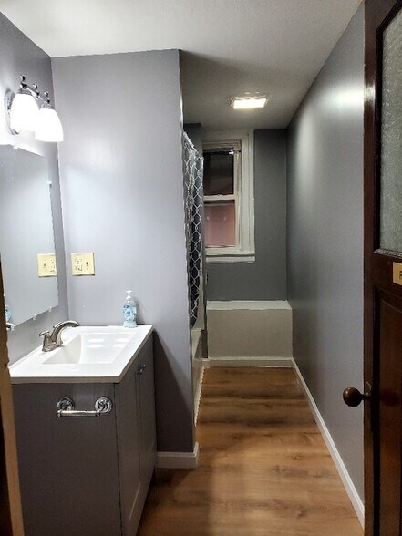 Building Photo - 340 Highland St