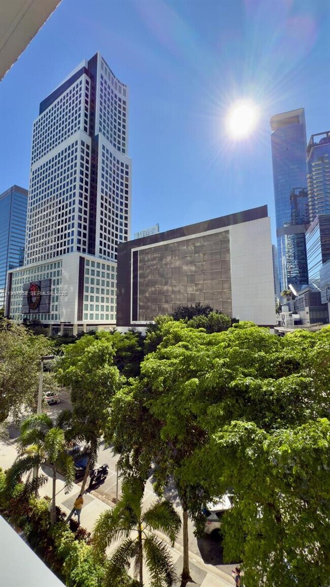 Building Photo - 31 SE 6th St