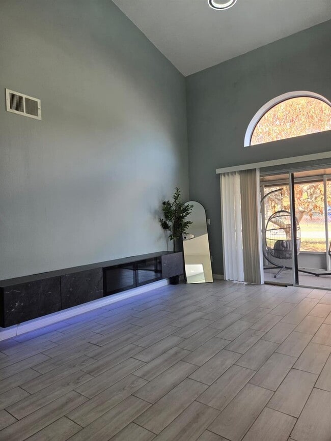 Building Photo - 410 Otter Creek Dr