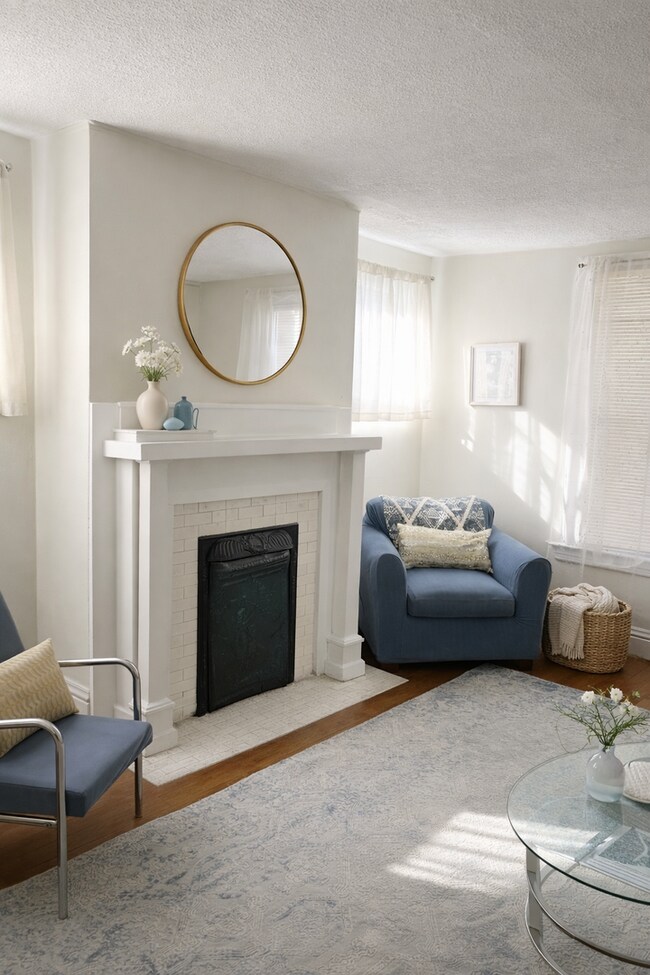 Building Photo - 362 Oldham Ave