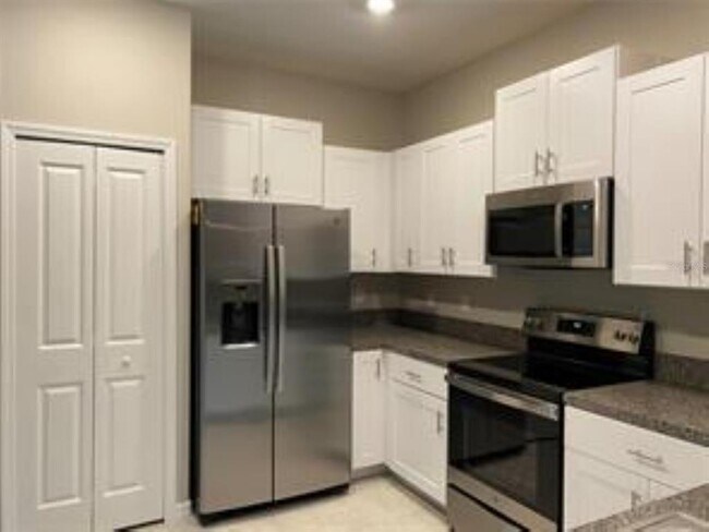 Building Photo - 3590 Bellmeade Ct