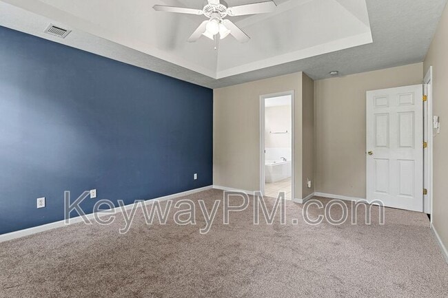 Building Photo - 219 Rainbow Falls