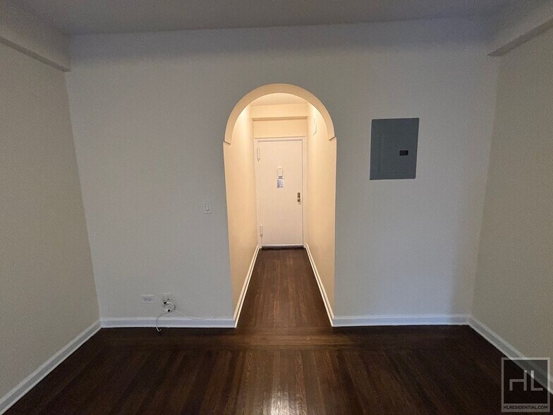 Building Photo - AMSTERDAM AVENUE