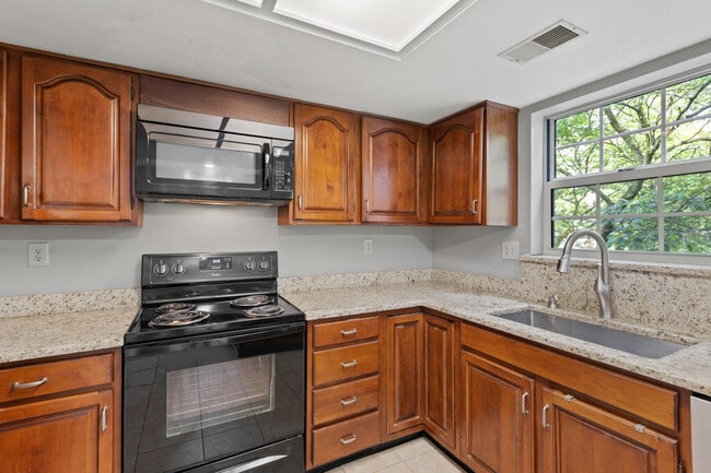 Building Photo - 403 Windfield Pl