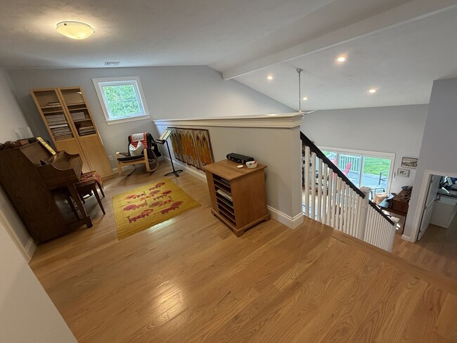 Building Photo - 48 Acorn Pl