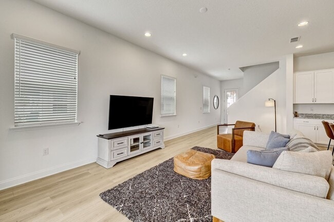 Building Photo - 287 Rum Runner Wy