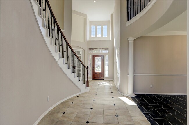 Building Photo - 13419 Sunset Bay Ln