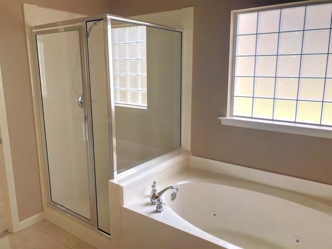 Building Photo - 2907 Blossom Park Drive Southeast