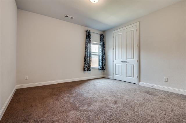 Building Photo - 426 Summer Grove Dr