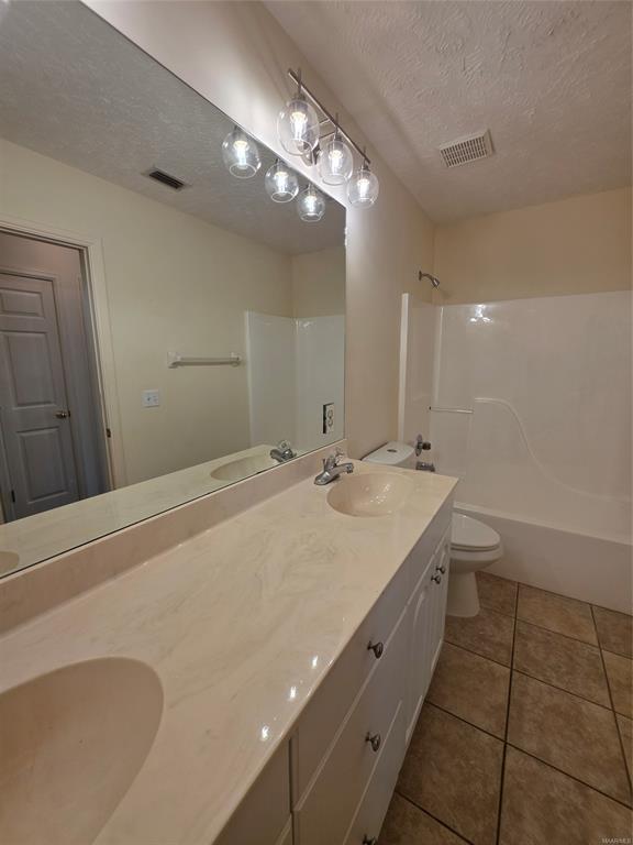 Building Photo - 9400 Bristlecone Dr