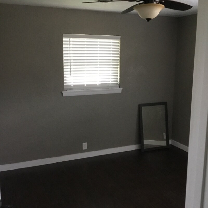 Building Photo - 2712 Palmetto Dr