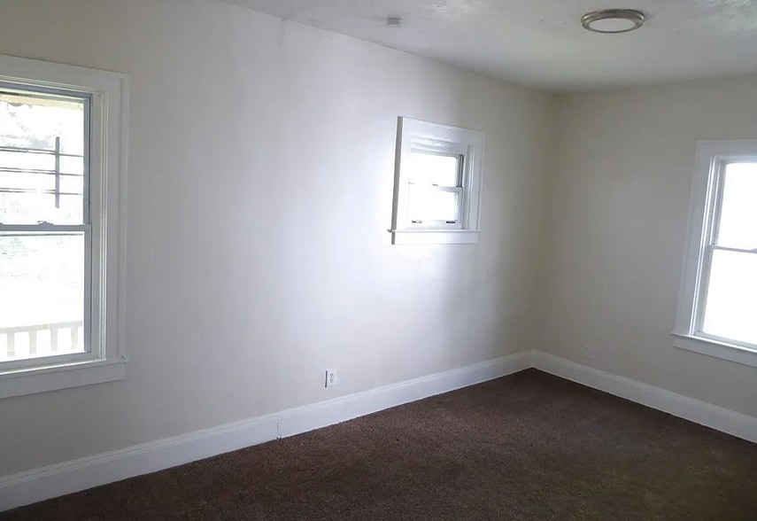 Building Photo - 1808 Buhrer Ave