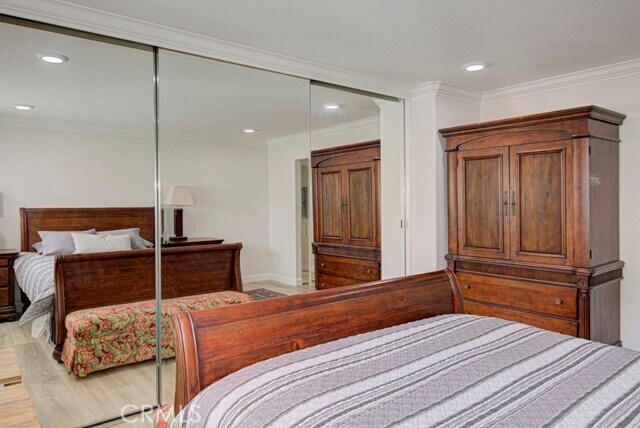 Building Photo - 5500 Paseo Del Lago W