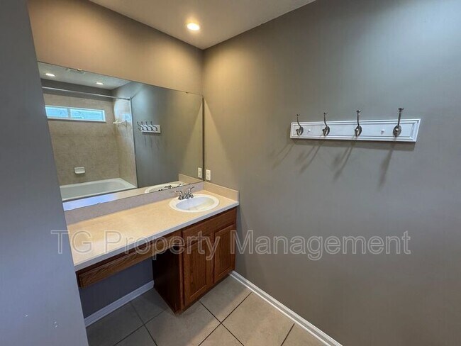 Building Photo - 86269 Venetian Ave