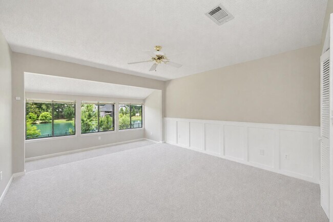 Building Photo - 1219 Oakmont Dr