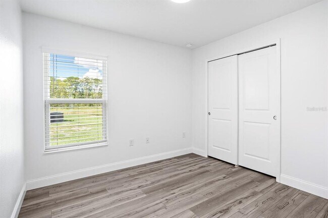 Building Photo - 212 Miles Ct