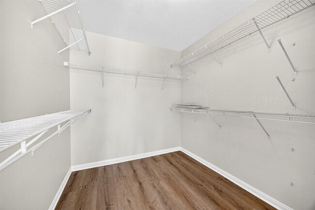 Building Photo - 17243 Valemist Ct