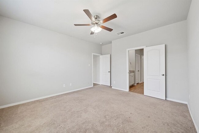 Building Photo - 25922 Balsamwood Dr