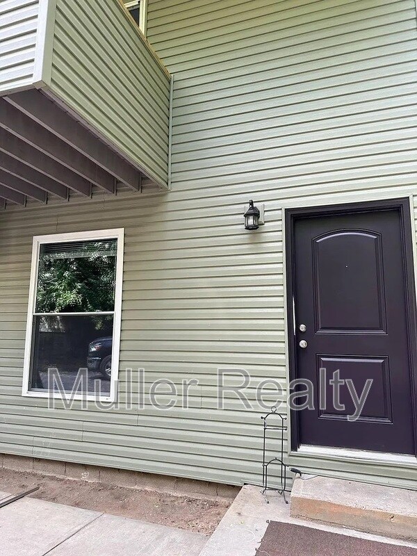 Primary Photo - 3636 Old Valley View Dr