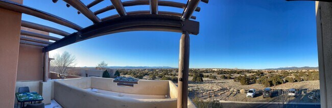 Building Photo - Beautiful Rancho Viejo Townhouse (Emory Pass)