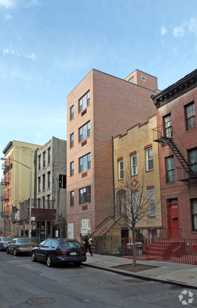 Building Photo - 423 East 117th Street