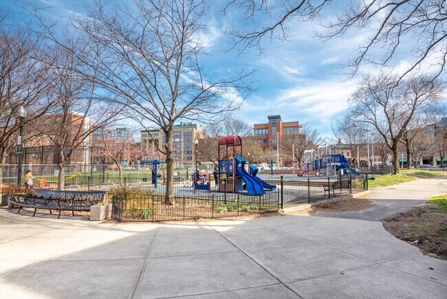 Building Photo - 242 Shawmut Ave