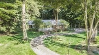 Building Photo - Beautiful 3BD/2.5BA Ranch in Park-like Set...
