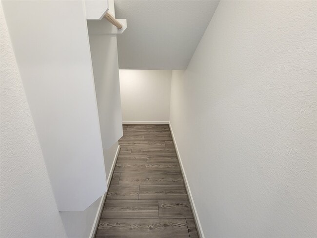 Building Photo - 21627 Royal Jett Dr