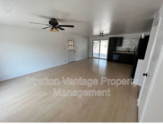 Building Photo - 6701 N 14th Dr