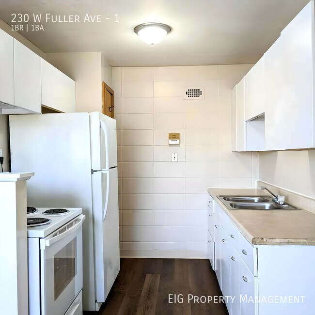 Building Photo - 230 W Fuller Ave