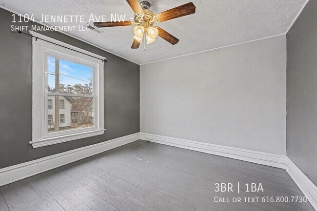 Building Photo - 1104 Jennette Ave NW