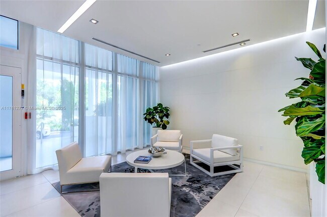Building Photo - 4250 Biscayne Blvd