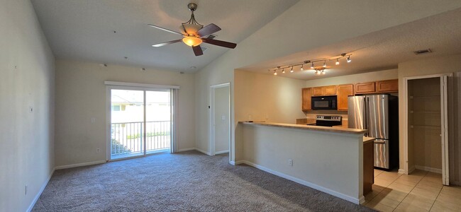 Primary Photo - 2/2 Second Floor Condo in Willow Ridge