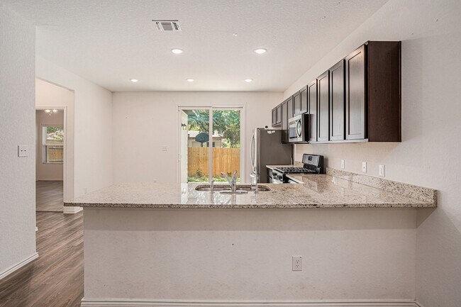 Building Photo - 4422 Chandler Rd