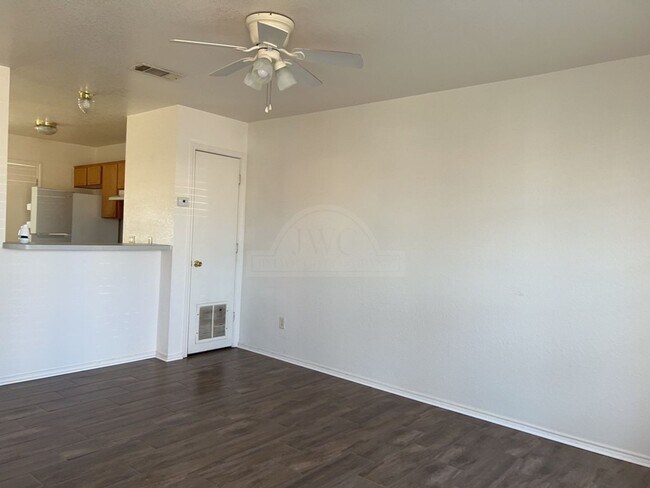 Building Photo - 4504 Deek Dr