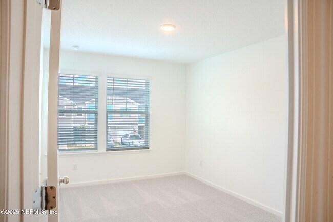 Building Photo - 2221 Windward Cay Ln